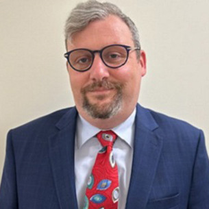 Headshot of Erik McCall